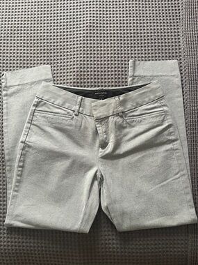 Banana Republic Women's Light Gray Straight-Leg Jeans